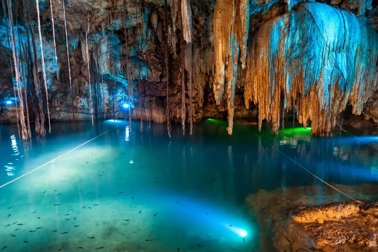 Cenote Riviera Maya
