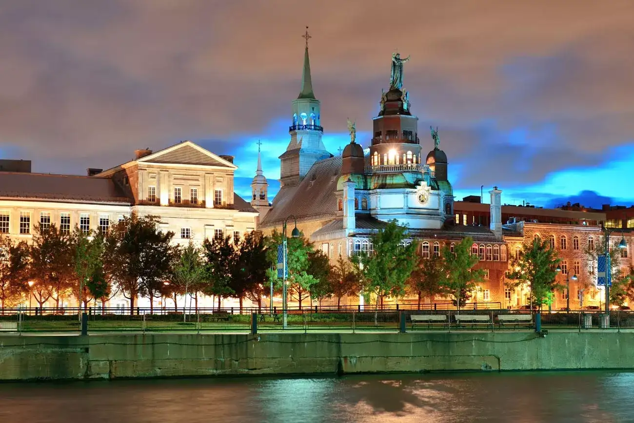 Montreal ao anoitecer