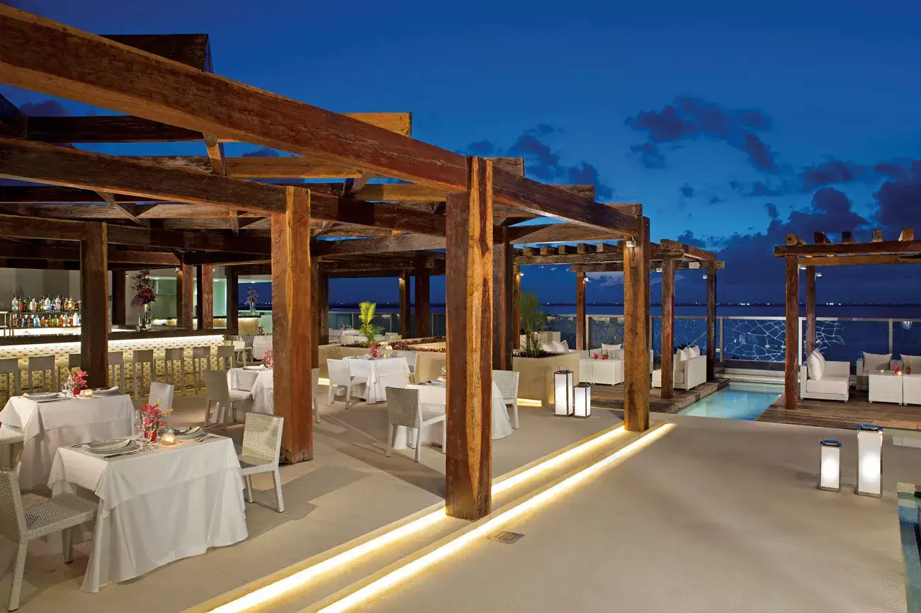 Casamento no Destino no Secrets The Vine Cancun