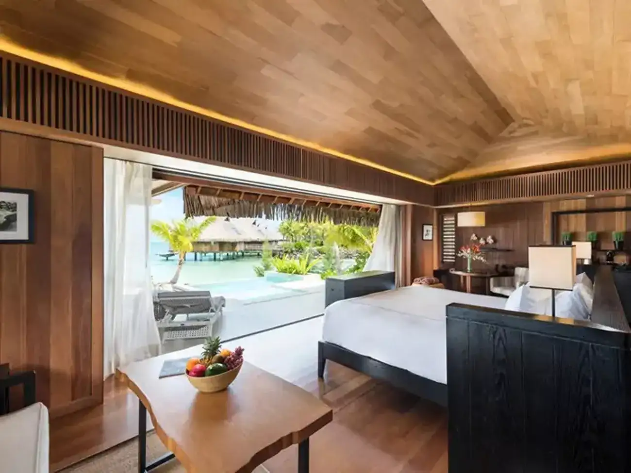 Papeete, Moorea & Bora Bora