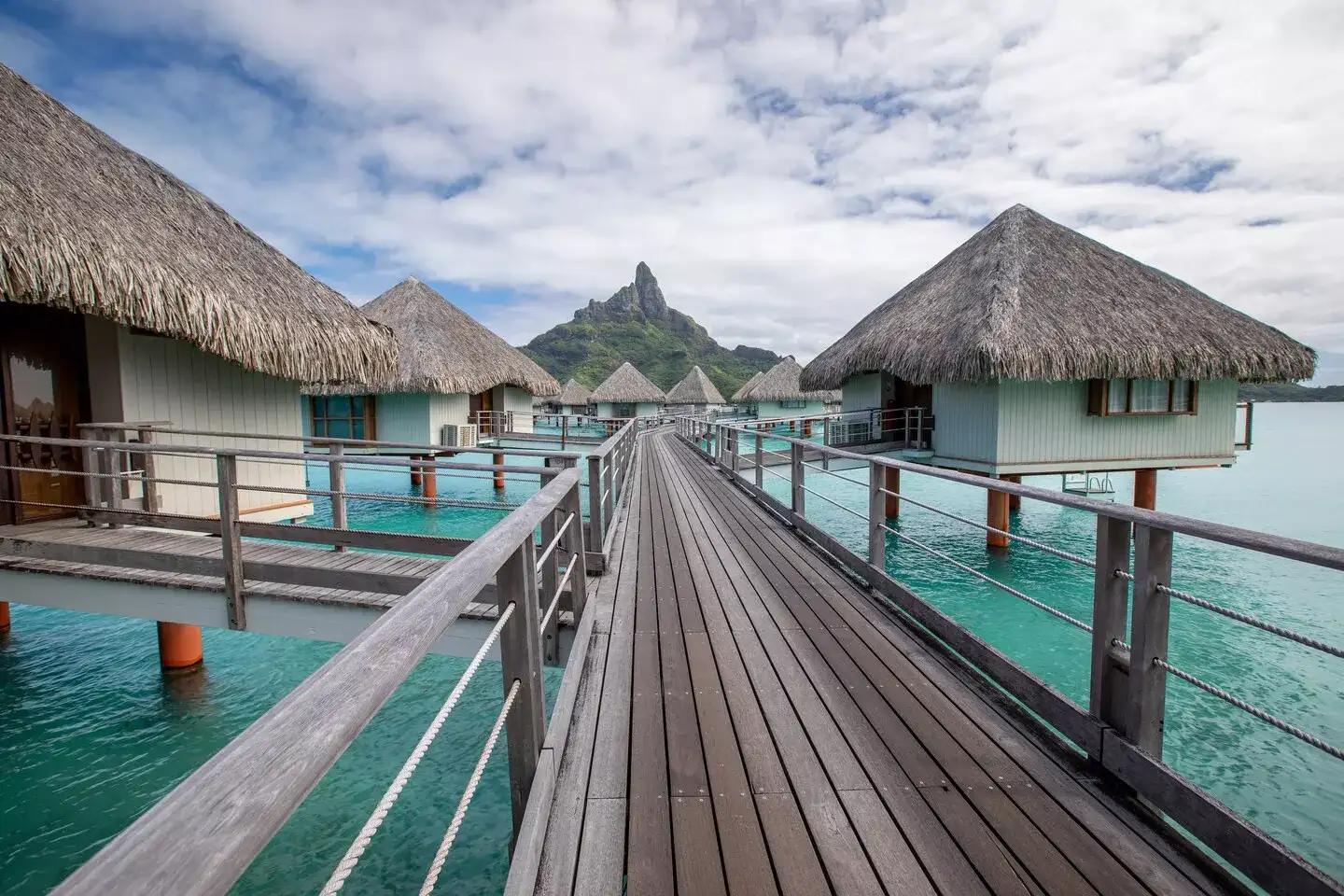 Moorea & Bora Bora