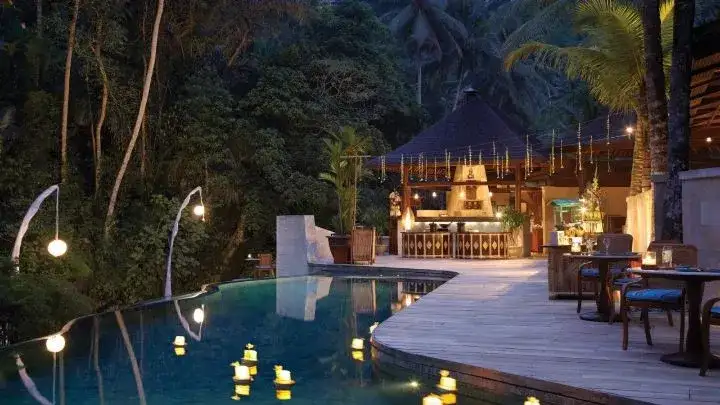 Casamento no Destino no Four Seasons Resort Bali at Sayan