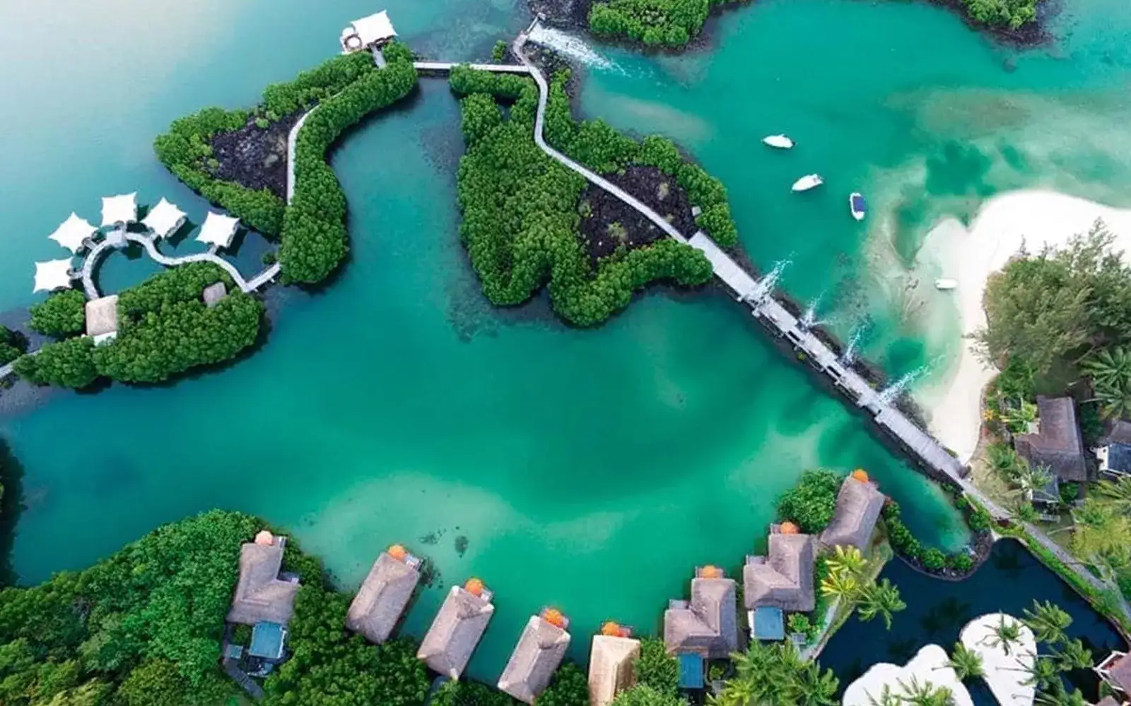 Pacote de viagem Constance Moofushi