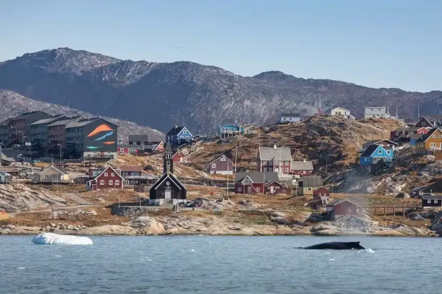 Pacote de viagem Descobrindo Icebergs Enormes e Comunidades Inuit, ao Sul