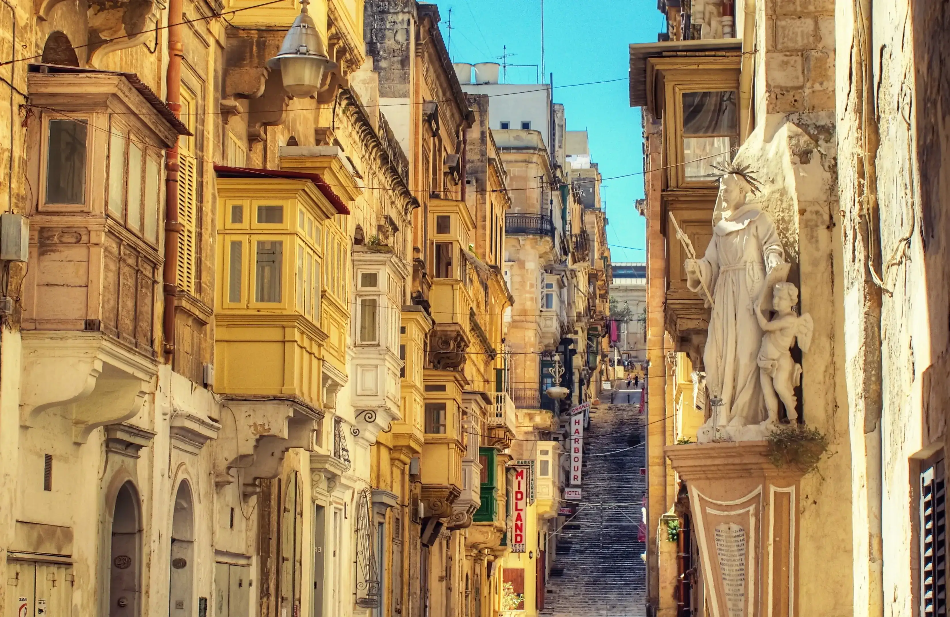 Rua em Valetta, Malta