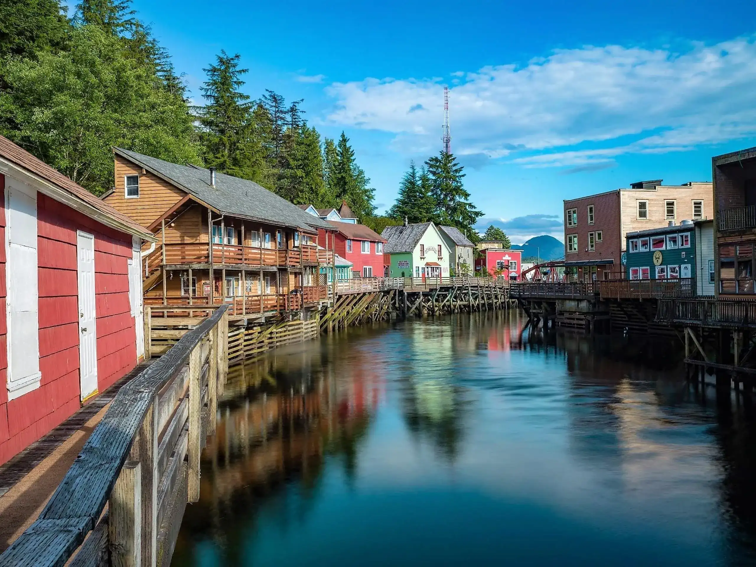 Casa na beira de rio em Ketchikan, Alaska