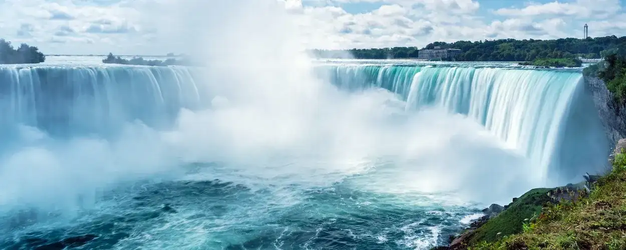 Pacote de viagem Leste Fantástico