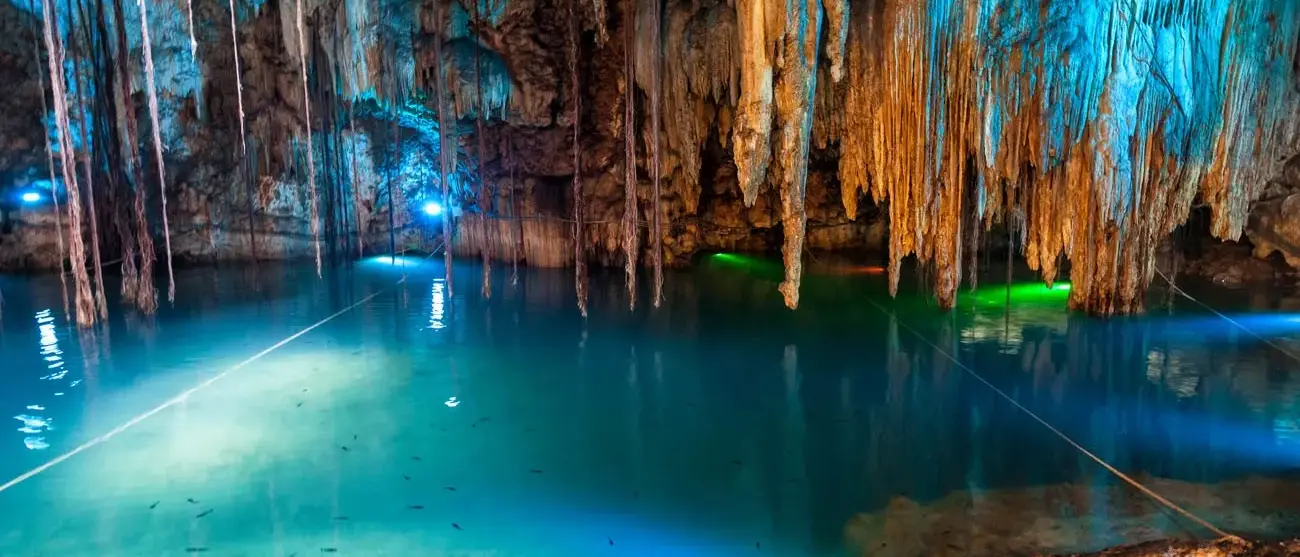 Cenote na Riviera Maya
