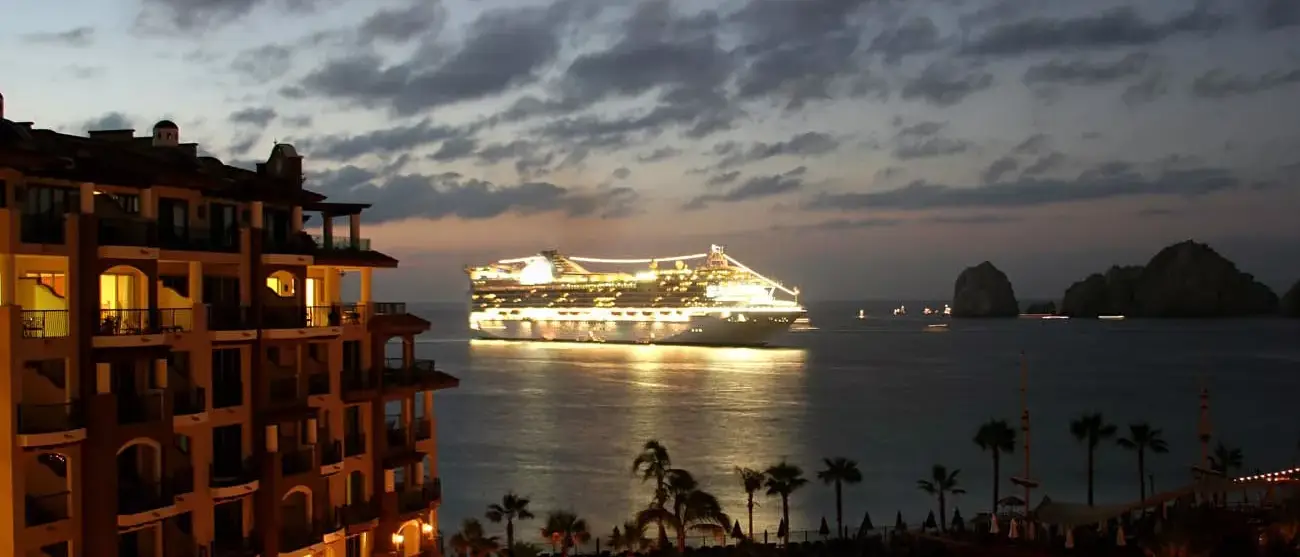 Cruzeiro no cabo de San Lucas