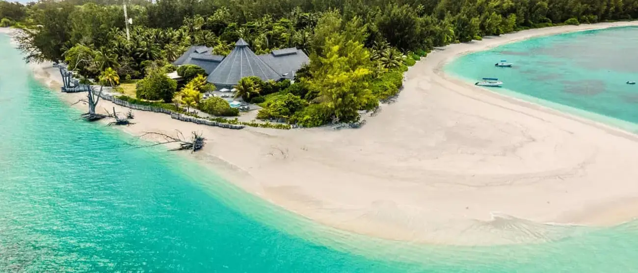 SEYCHELLES – MAHÉ & DENIS PRIVATE ISLAND
