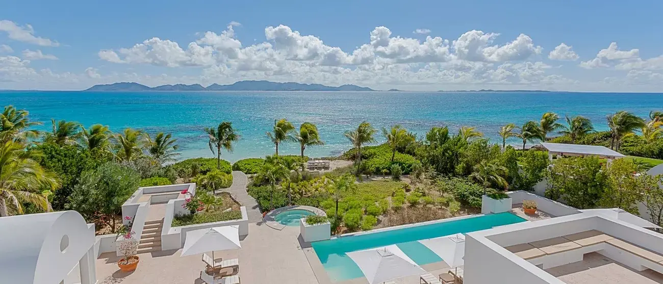 Rendezvous Bay Hotel