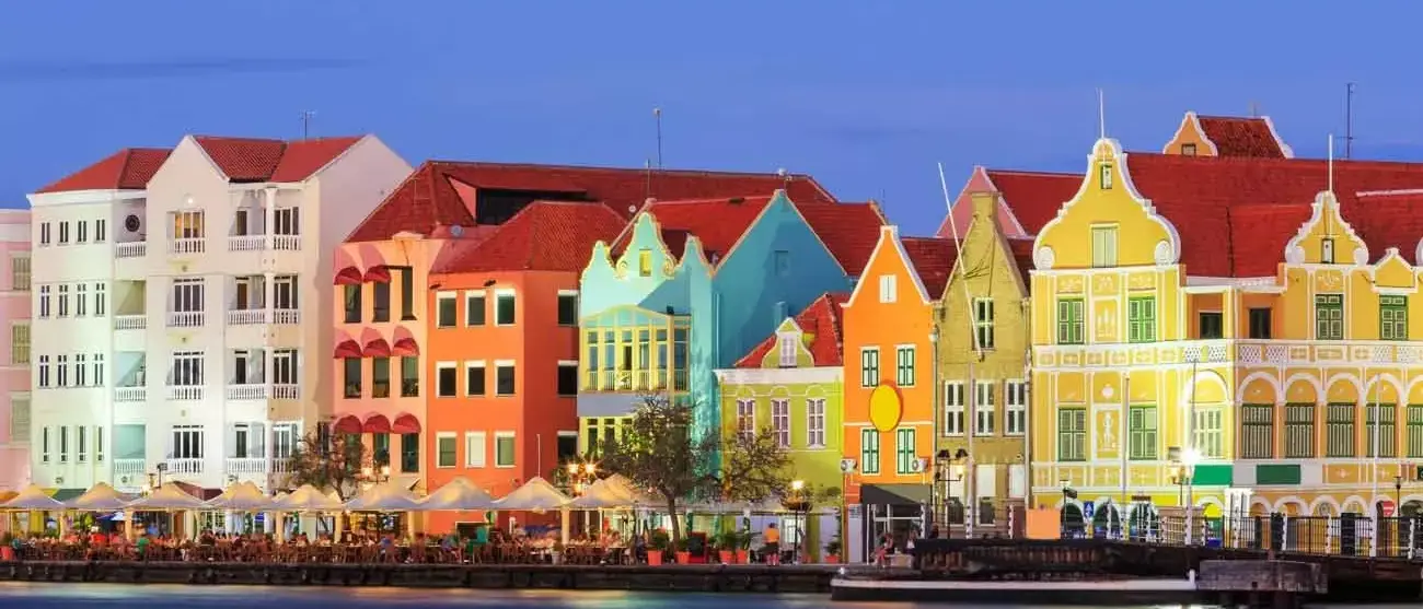 Vista de Groot St Martha em Curaçao 