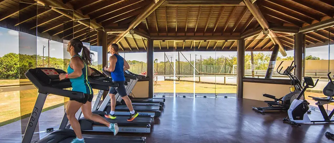 Academia Vila Gale Mares