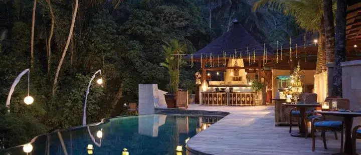 Casamento no Destino no Four Seasons Resort Bali at Sayan