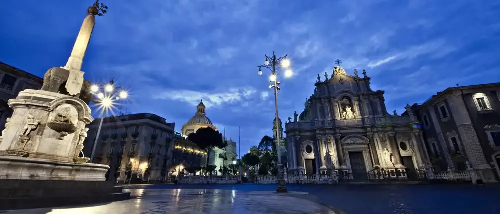 Piazza del Duomo, Catânia, Itália