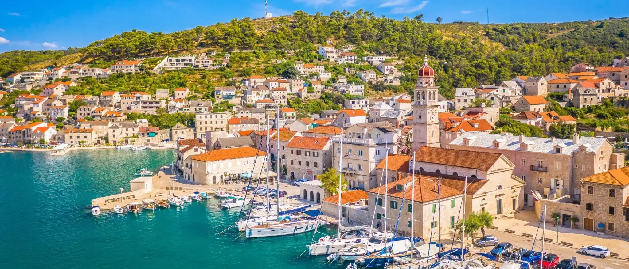Porto em Pučišća, Brac, Croácia