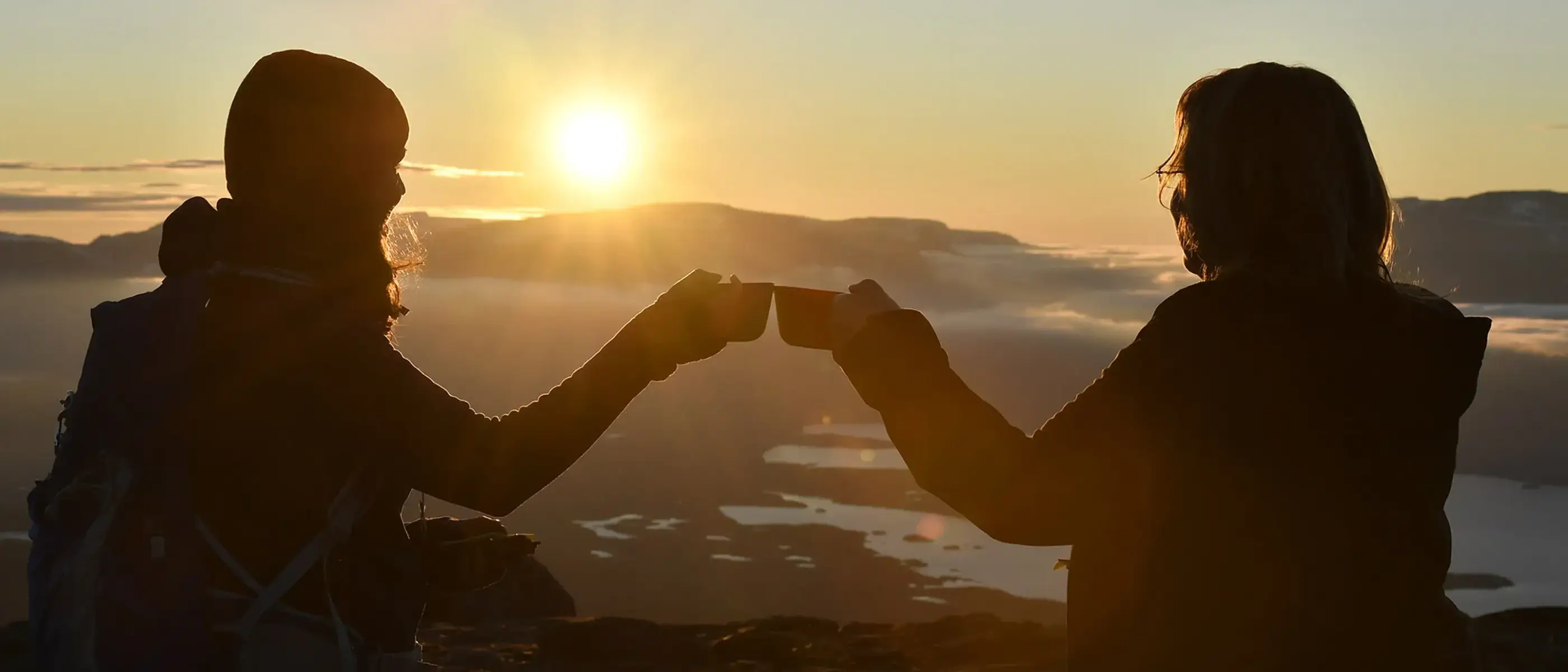 Tomando café no Sol da Meia Noite, Noruega