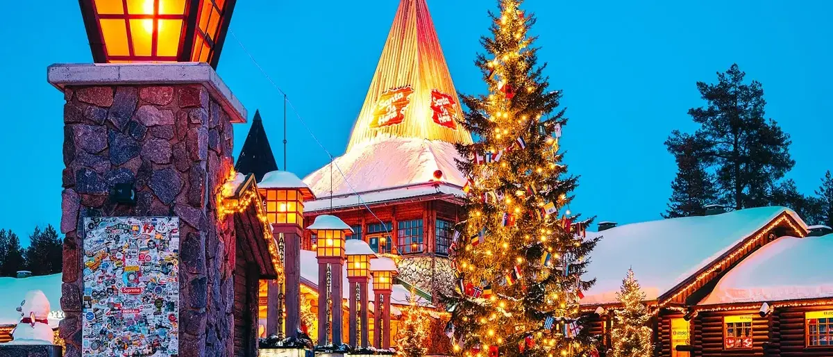 Arvore de Natal em Rovaniemi, Finlândia