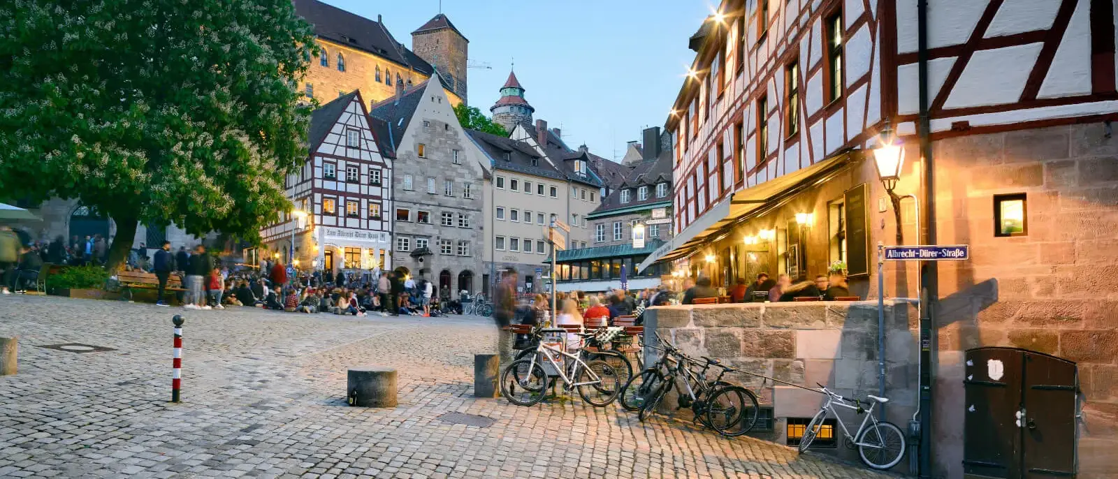 Praça Albrecht-Dürer, Nuremberg, Alemanha