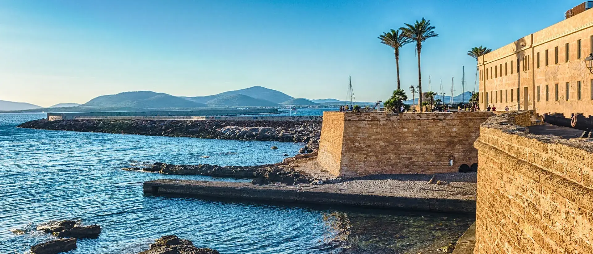Muralhas de Alghero, Sardenha, Itália