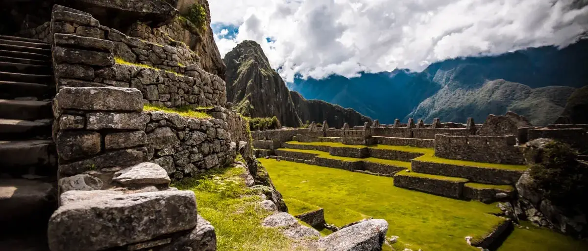 Escadas em Machu Picchu, Peru