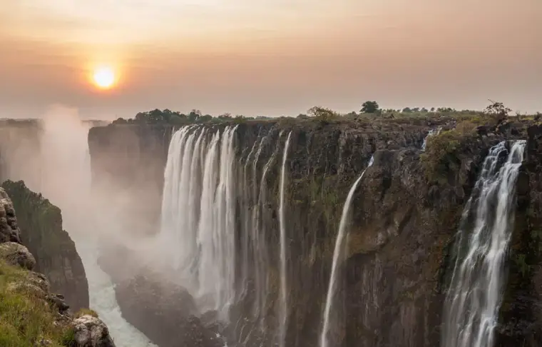 Pacote de viagem Victoria Falls e Safáris pelo Zimbábue