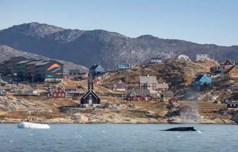 Pacote de viagem Descobrindo Icebergs Enormes e Comunidades Inuit, ao Sul