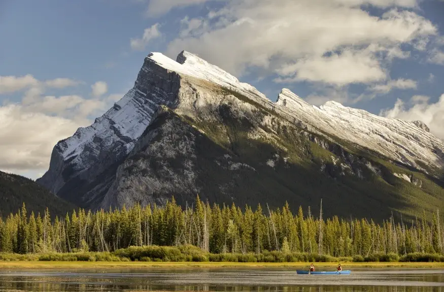 Montanhas em Banff, no Canadá