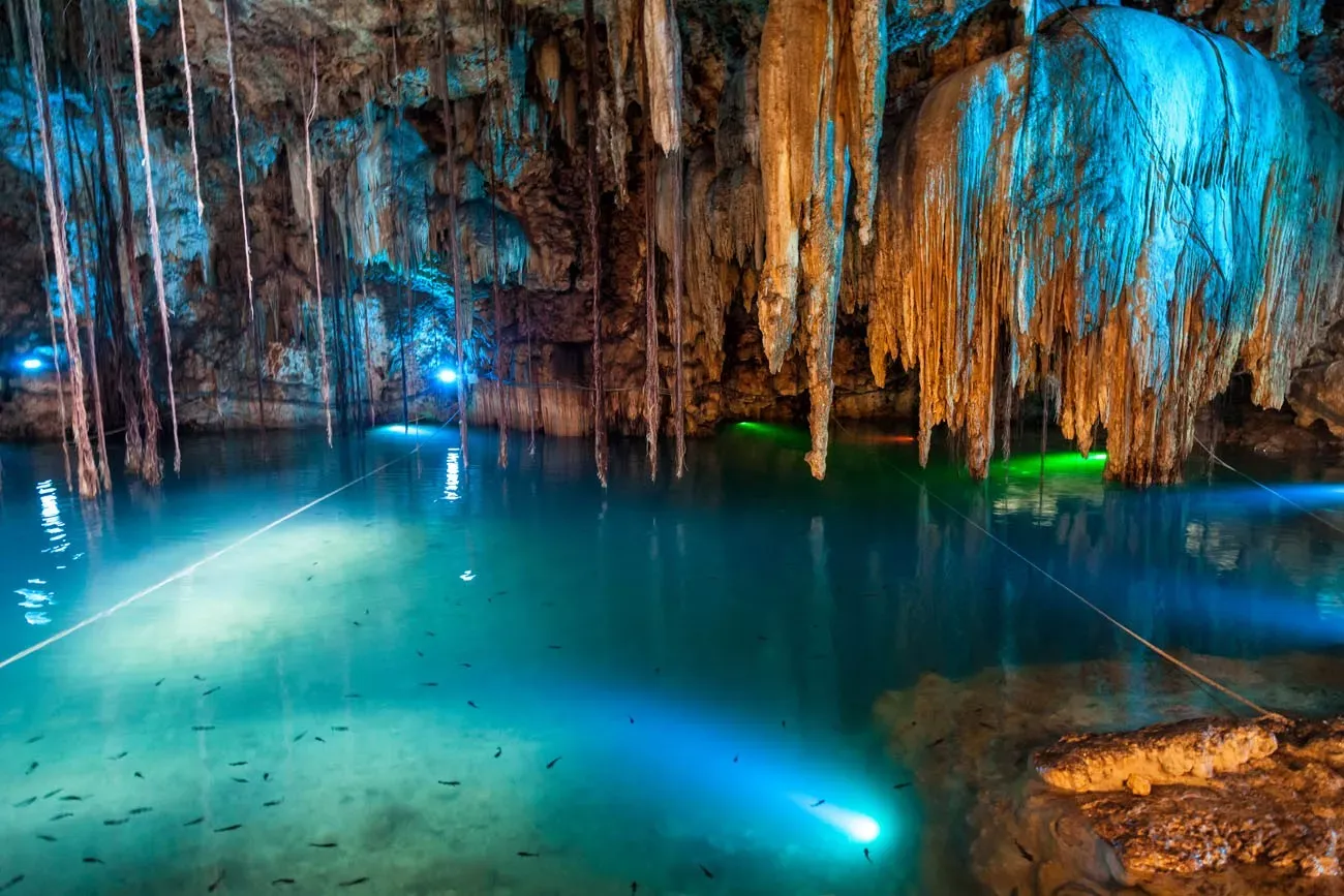 Cenote Riviera Maya