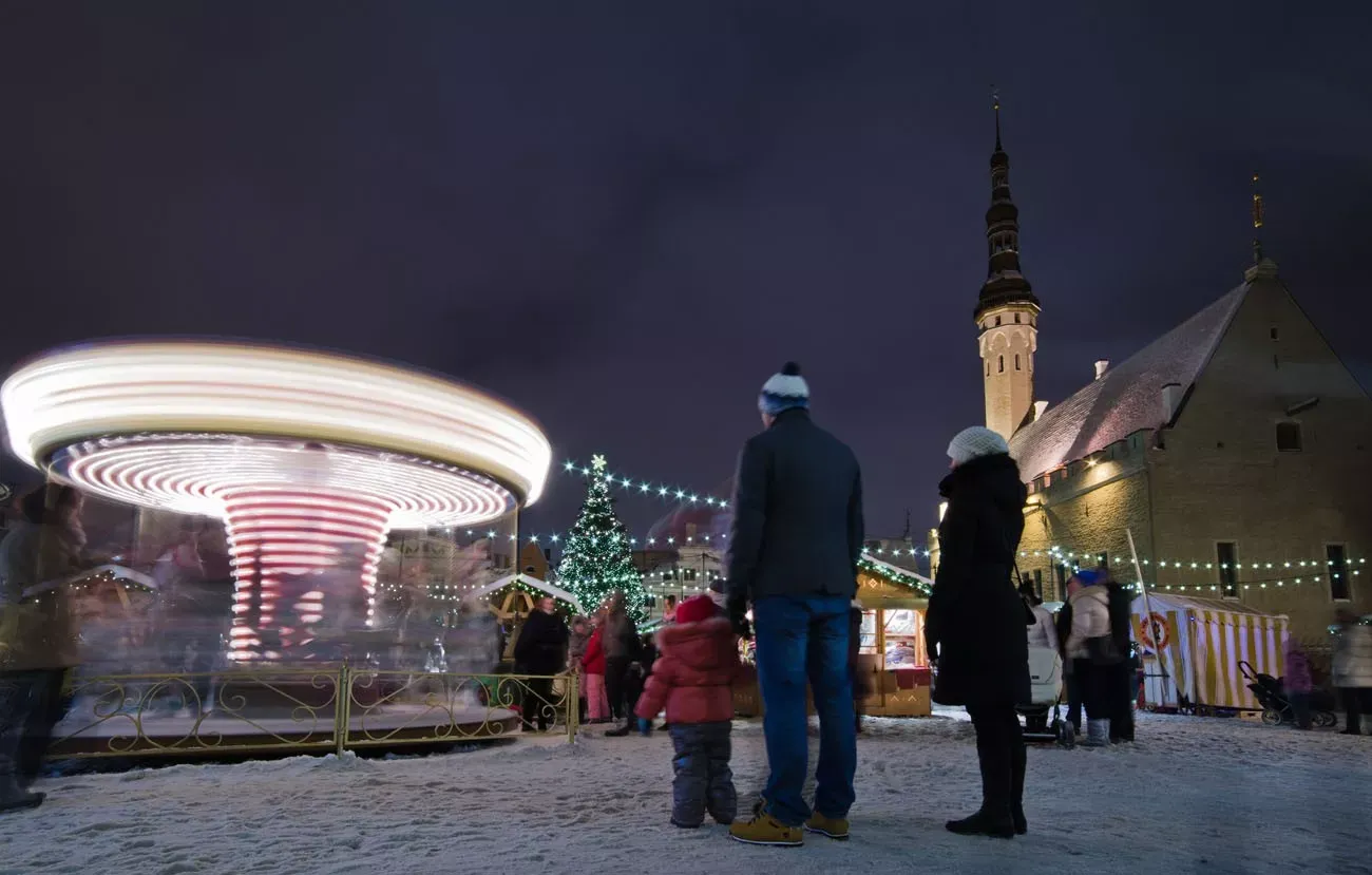 O Mais antigo Mercado de Natal com uma longa história remonta de 1441 -Tallinn, Estônia.