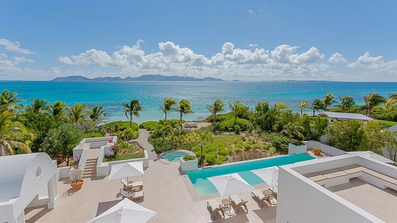 Rendezvous Bay Hotel