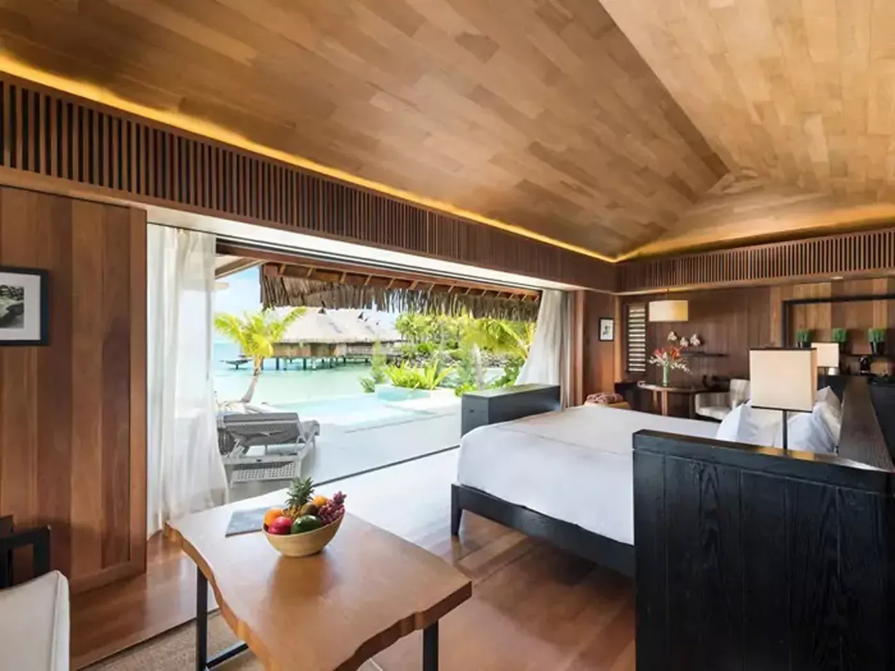 Papeete, Moorea & Bora Bora