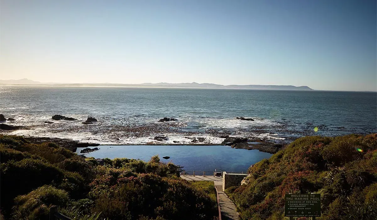 Elopement Wedding no The Marine