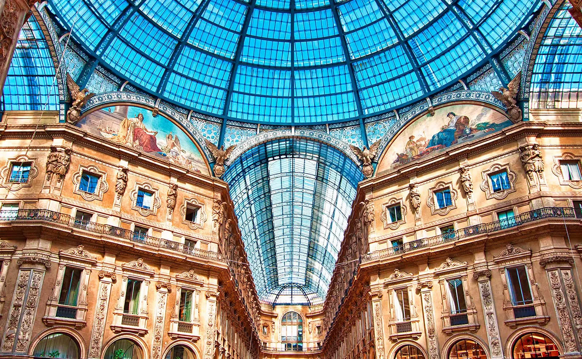 Galleria Vittorio Emanuele, em Milão, Itália