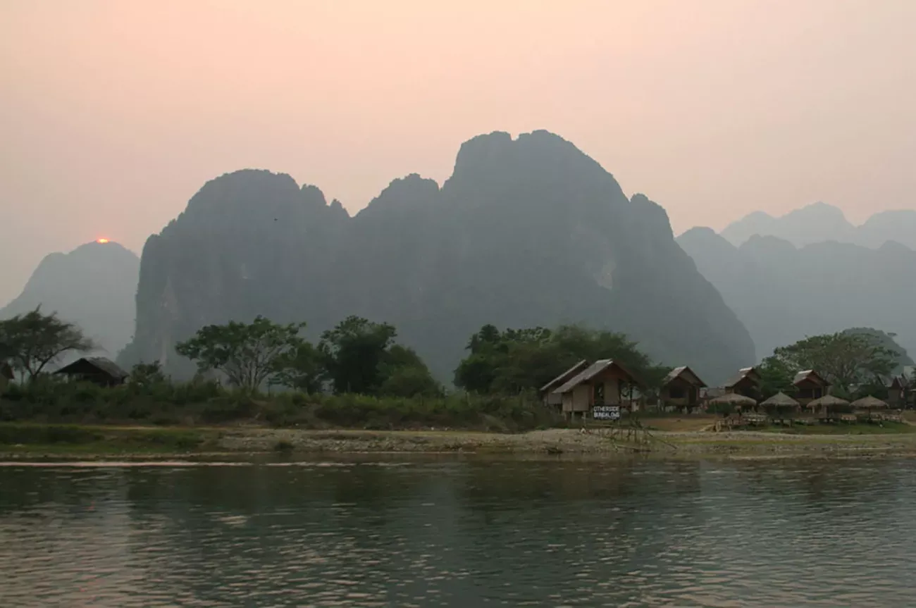 Laos Essencial