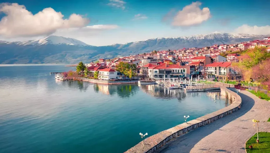 As Novas Joias até Sofia ou Bucareste