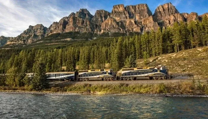 canada-trem-rocky3