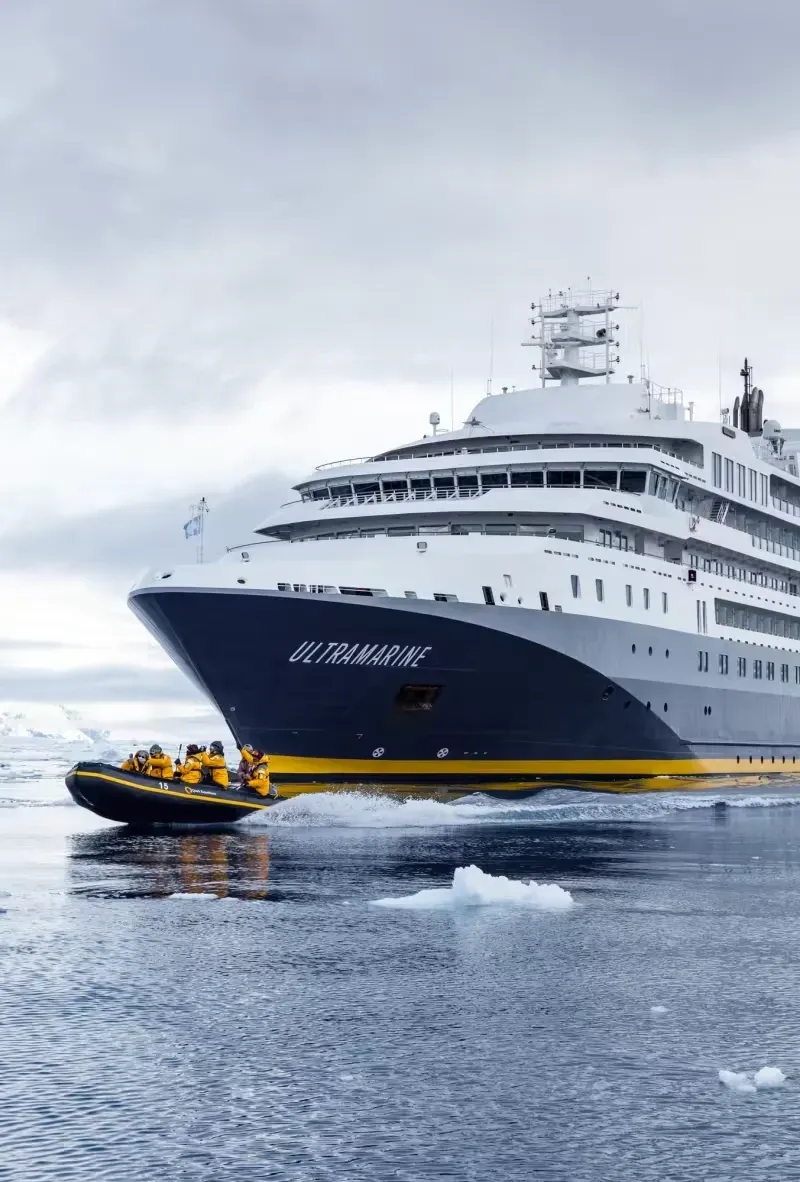 Aventura pelo Sul da Groenlândia: O Majestoso Ártico Alpino