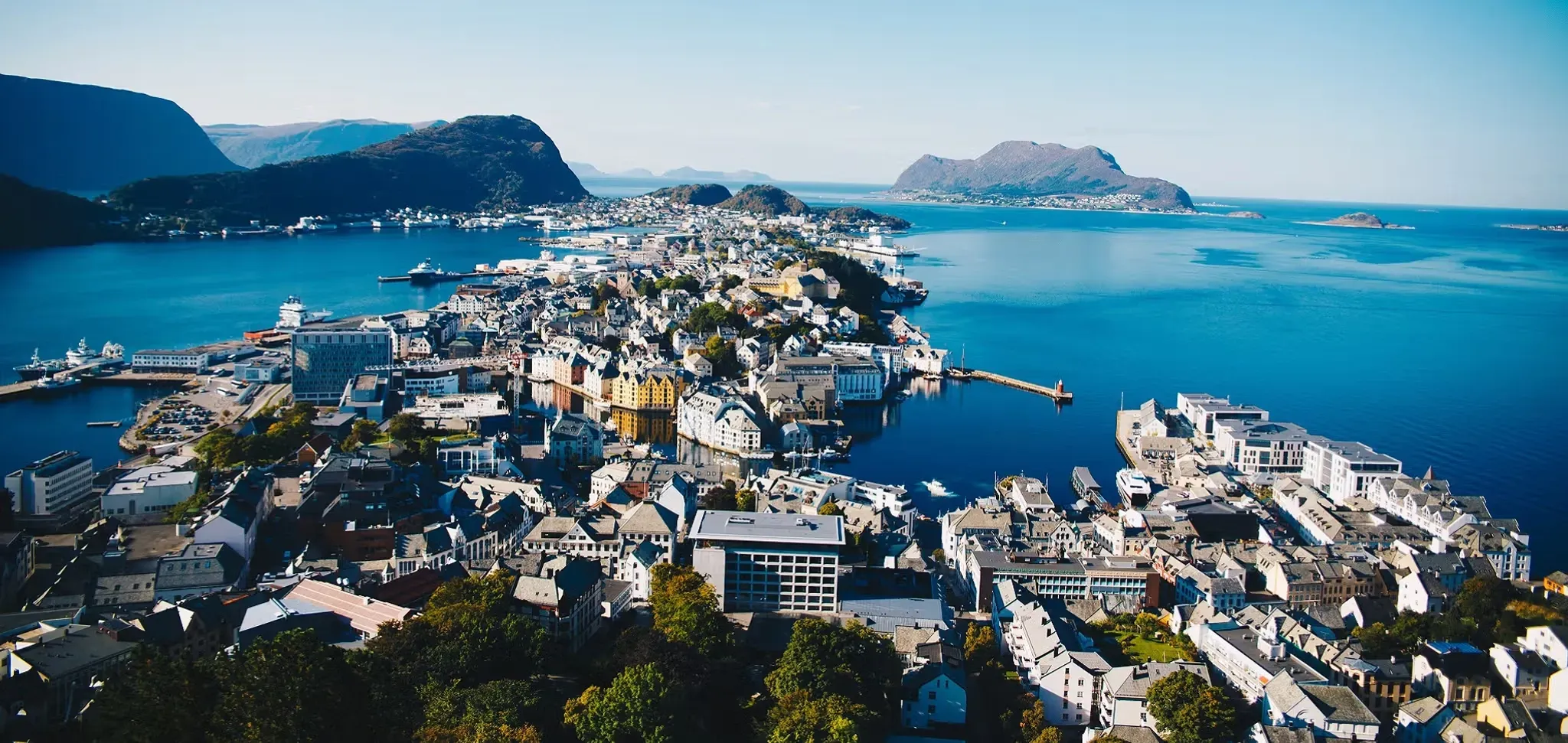 Terra de Trolls, Fiordes e Ålesund