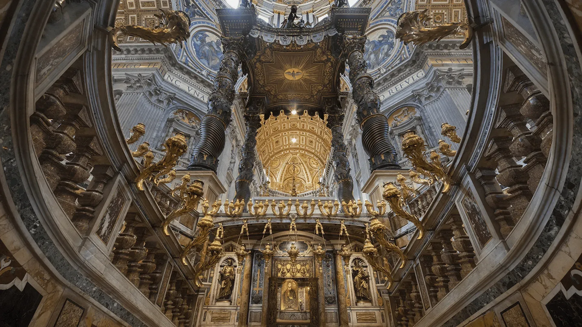 Por dentro da Basílica de São Pedro, Vaticano