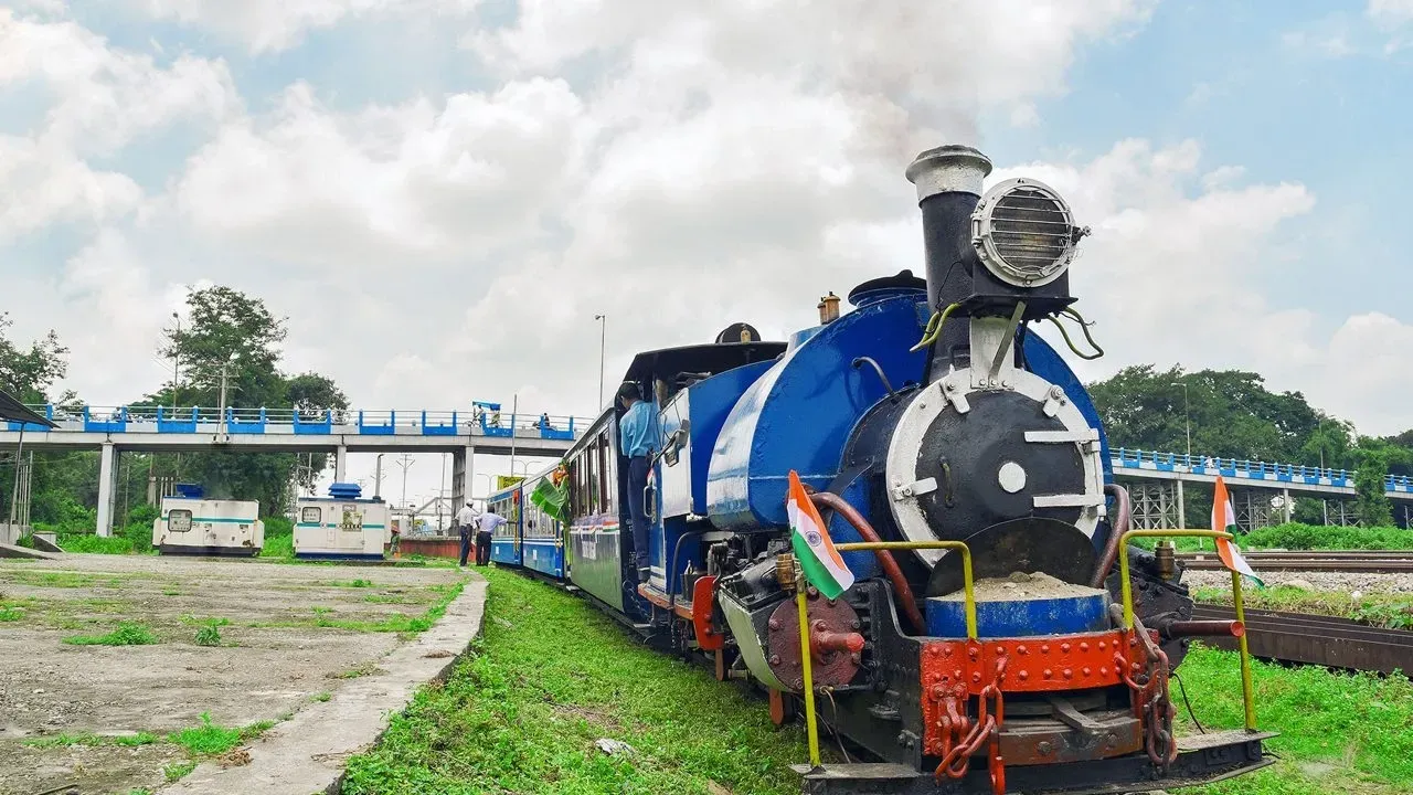 Darjeeling Himalayan Railway, Índia