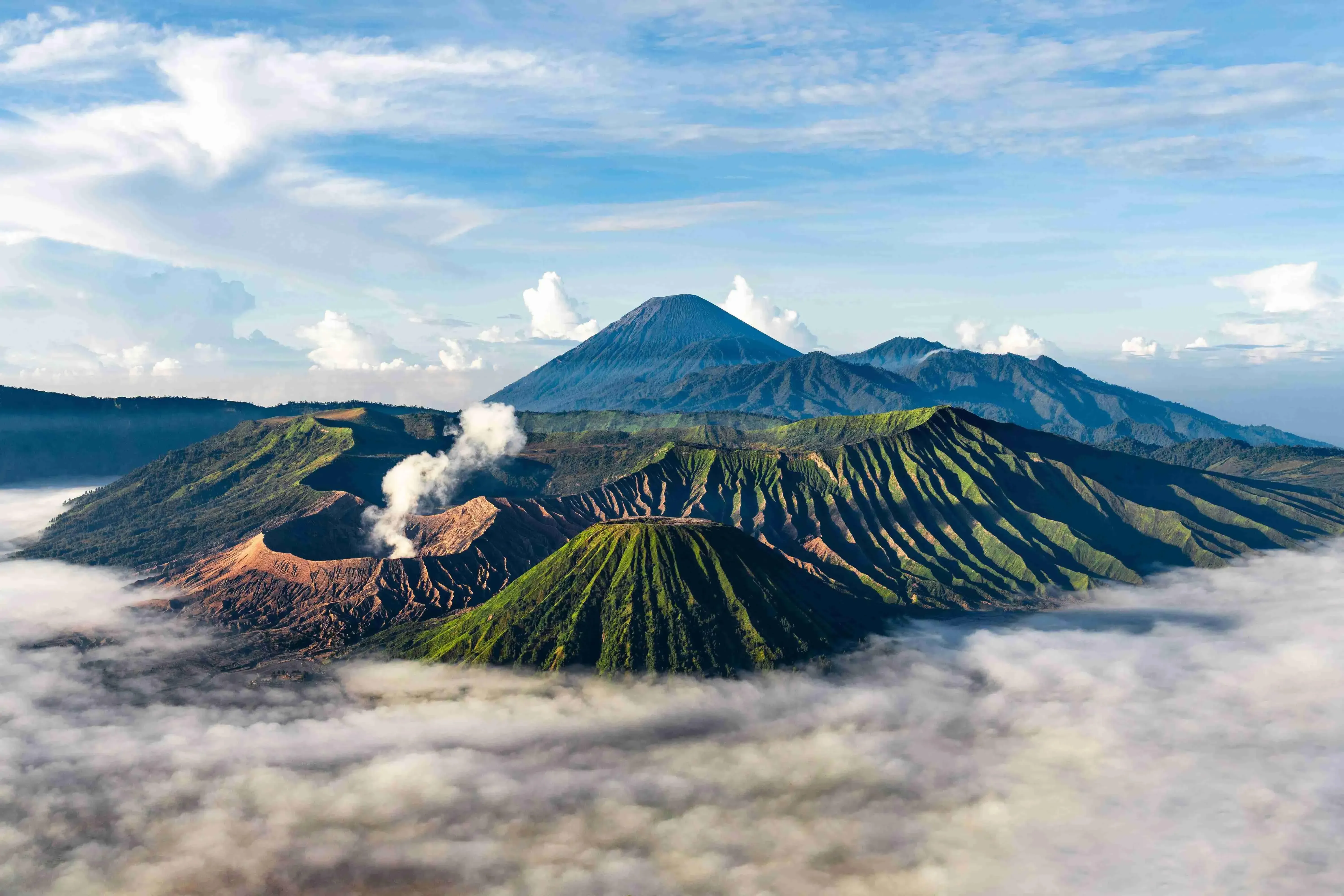 Java e Bali por Terra