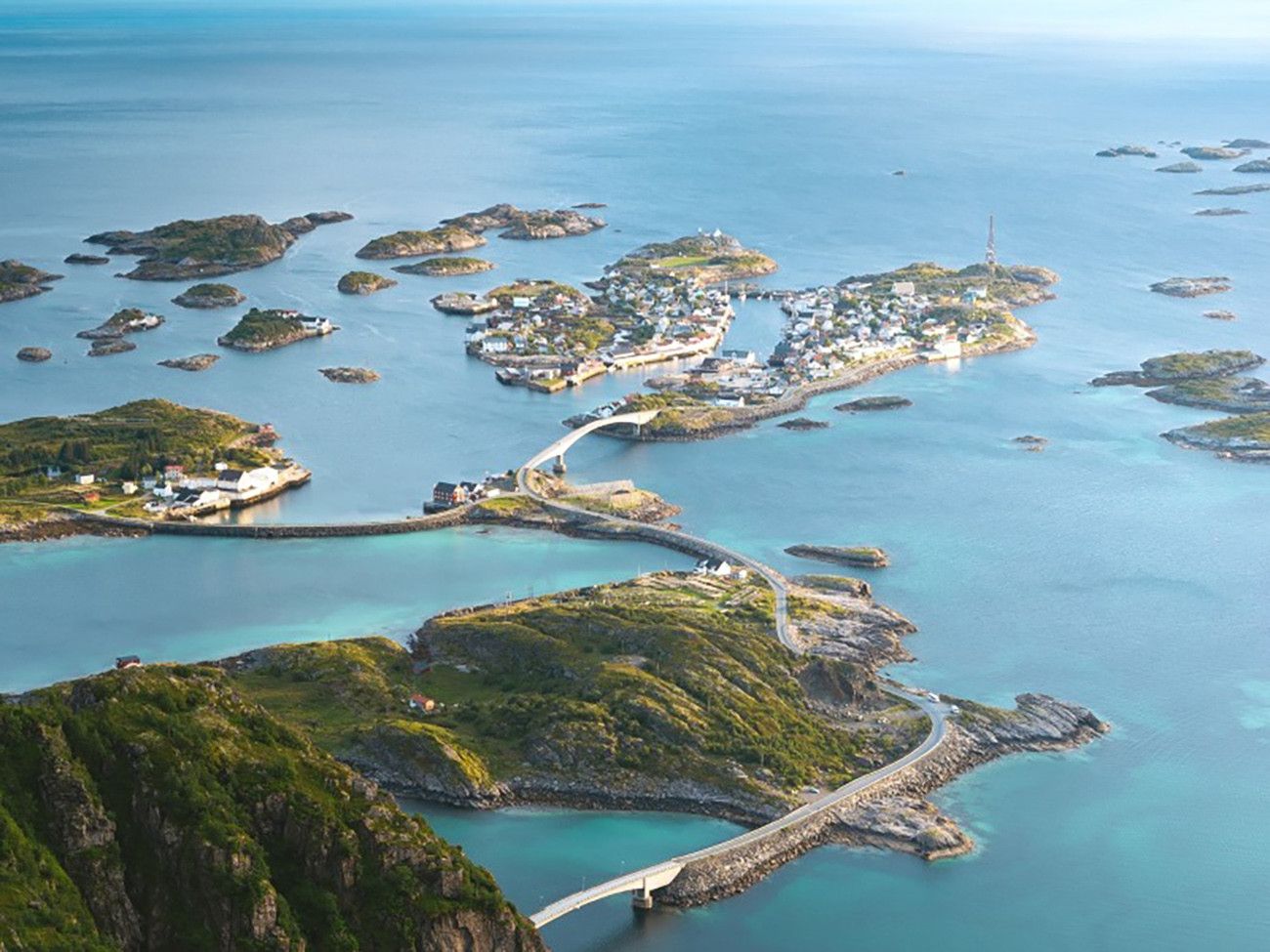 Pessoa em camelo no deserto