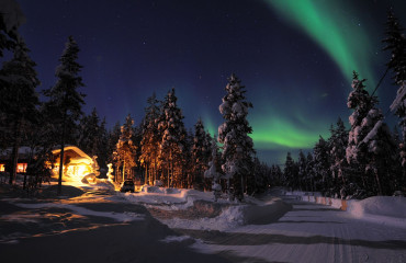 Luzes da Aurora Boreal no norte da Laponia